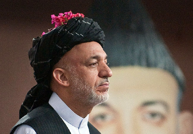 کرزی: برای تأمین صلح و وفاق ملی لویه جرگه برگزارشود